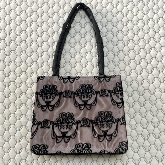 Black and Pink Parisian Inspired Elegant Evening Bag - Picture 1 of 12